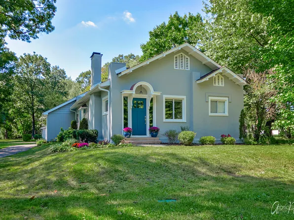 744 N Hainesville Rd, Round Lake Park, IL 60073