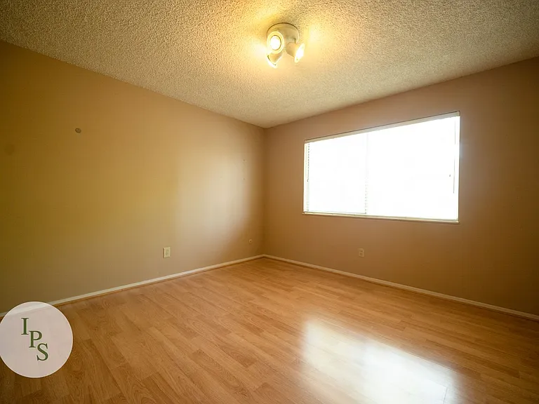 5090 N Roosevelt Ave #31 — Photo 8