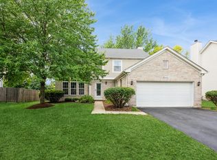 2111 Colonial St, Aurora, IL 60503