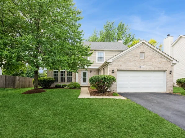 2111 Colonial St, Aurora, IL 60503