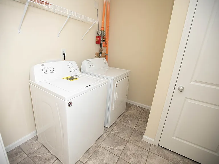 Whitehall Terrace Townhomes — Photo 25