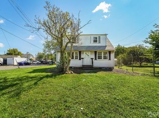 27 Riverview Ave, Edison, NJ 08817