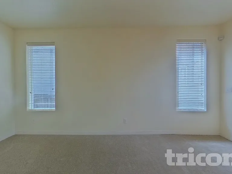 7546 N Sioux Cir — Photo 2