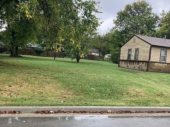 420 E Latimer Pl, Tulsa, OK 74106