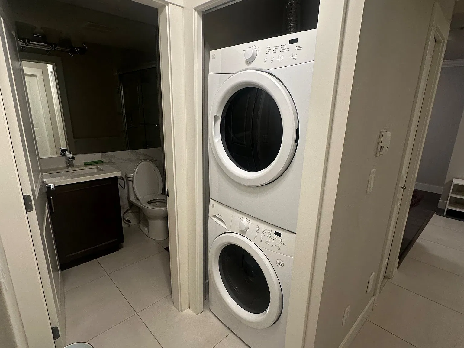 1 bed, 650 sqft, $1,600 — Photo 3