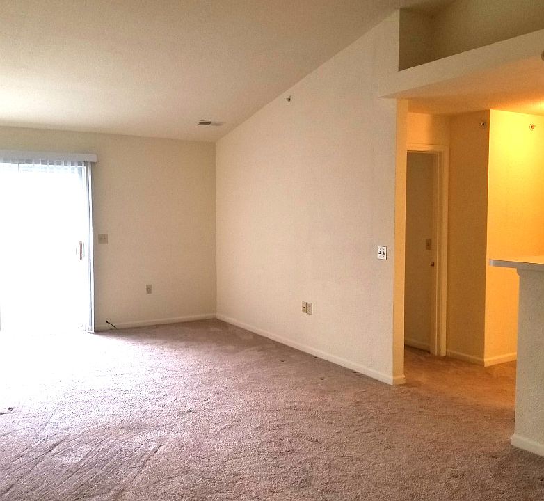 1st image of 734 Tumbleweed Ln APT 208