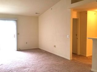 734 Tumbleweed Ln APT 208, Charlotte, MI 48813