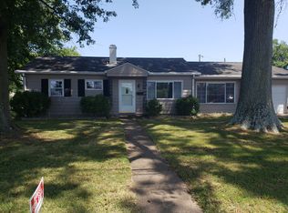 525 W Mill Rd, Evansville, IN 47710