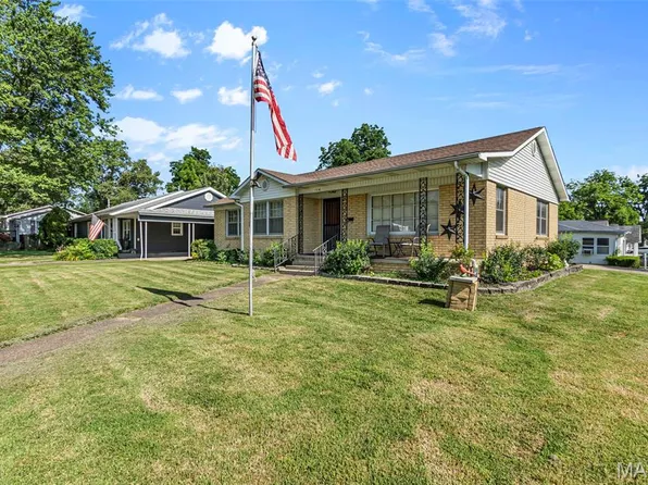 204 W Grant St, Dexter, MO 63841