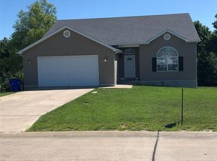 239 Conrad Cir, Warrenton, MO 63383