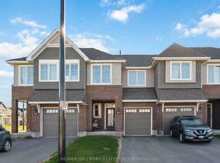 203 Finsbury Ave, Ottawa, ON K2S 2P8