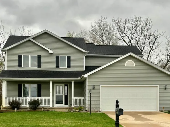 303 Wrenwood Ln, North Liberty, IN 46554