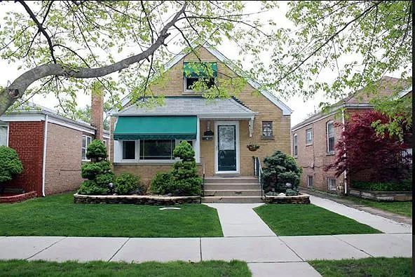 10135 S California Ave photo 1
