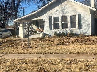 706 N Jackson Ave, Iowa Park, TX 76367