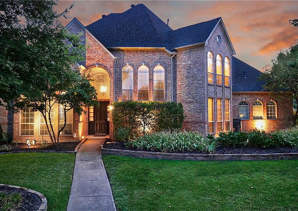 1st image of 802 Westminster Way