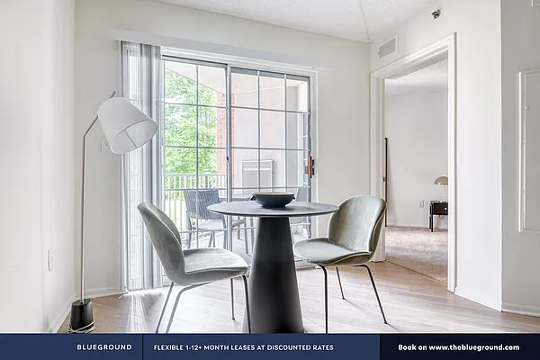 Rented by The Blueground | media 245