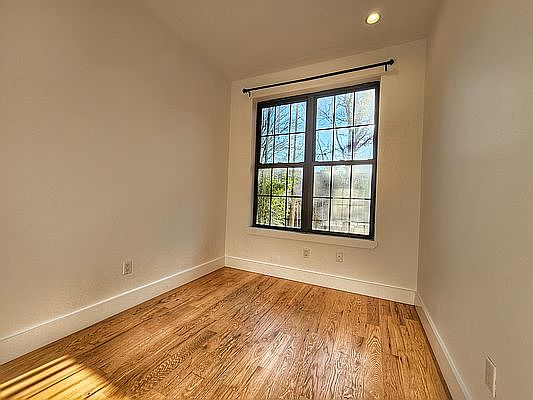 5th image of 582 Bushwick Ave #2F