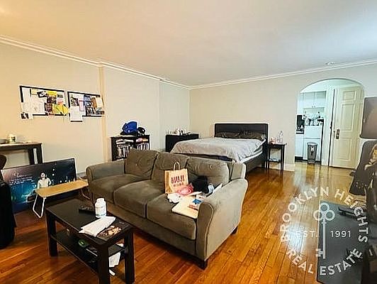 4th image of 3 Montague Ter APT 1F
