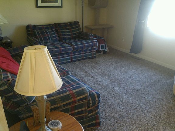 3rd image of 56803 Bellflower St