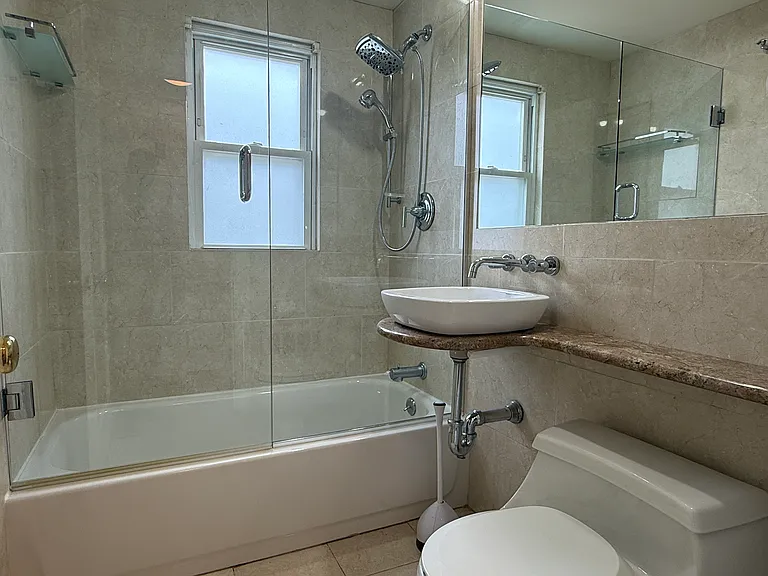 31 Falmouth Rd — Photo 12