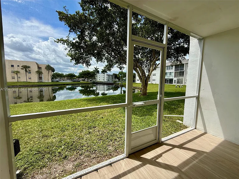 8600 Sunrise Lakes Blvd #102 — Photo 25