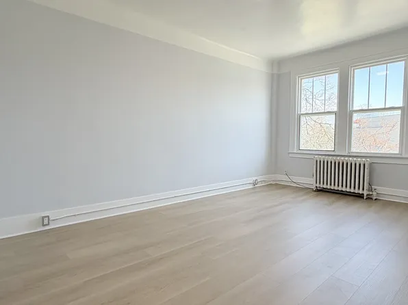 524 Pitt St W, Windsor, ON