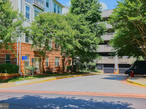 2791 Centerboro Dr APT 271, Vienna, VA 22181