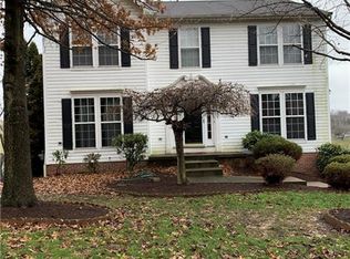1001 Maplewood Dr, Canonsburg, PA