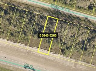 2750 Meadow Rd, Lehigh Acres, FL 33973