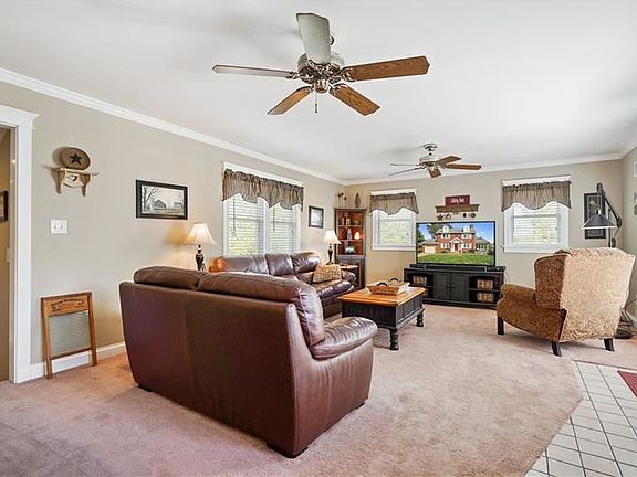 4th image of 508 Oberdick Dr