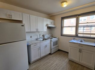 168 Winnikee Ave APT 3, Poughkeepsie, NY 12601