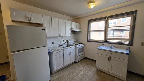 168 Winnikee Ave #3 Photo 1