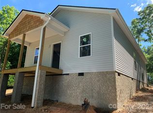 138 Orchard St, Candler, NC 28715