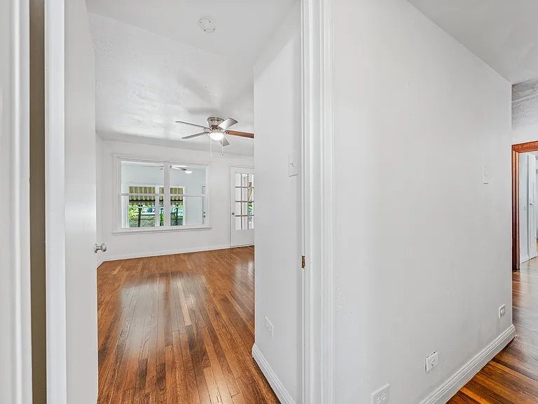 32300 Proctor Ave — Photo 30