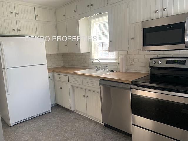 1st image of 2651 9th St