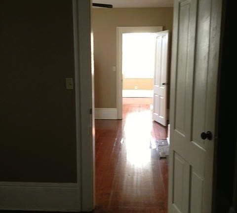 3rd image of 723-25 Elmira Ave