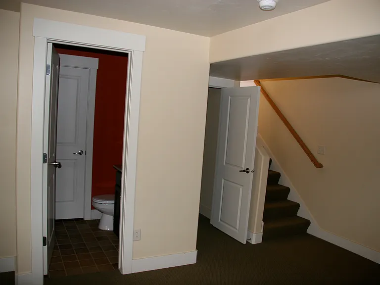 5475 Luge Ln — Photo 7