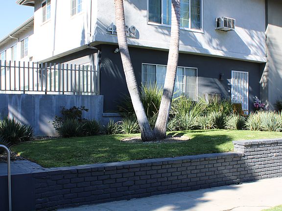 2nd image of 4433 Murietta Ave #22
