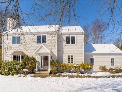 2 Heritage Ct, Westport, CT, 06880