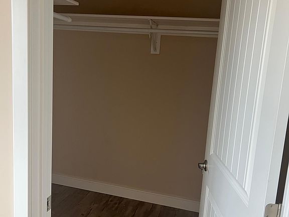 3rd image of 1422 N Mariposa Ave #1422