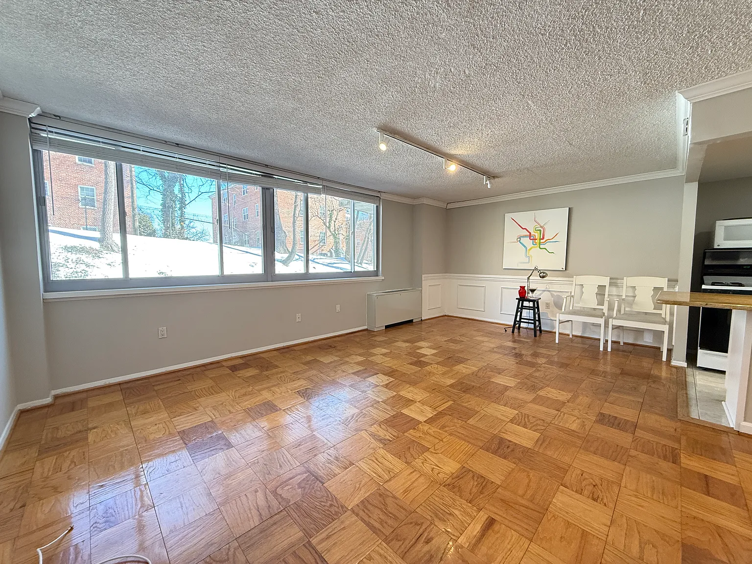 1 bed, 726 sqft, $1,600 — Photo 3