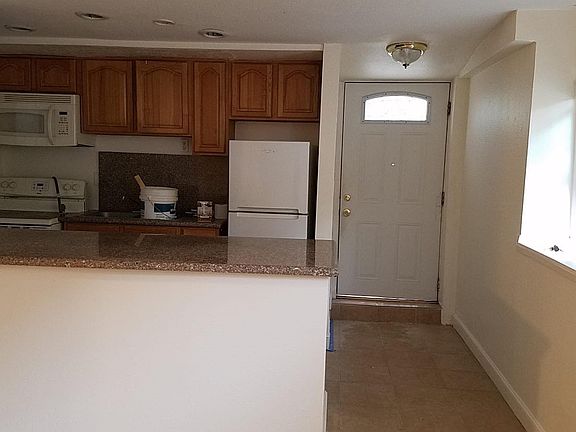 5th image of 623 Kearney St Unit A