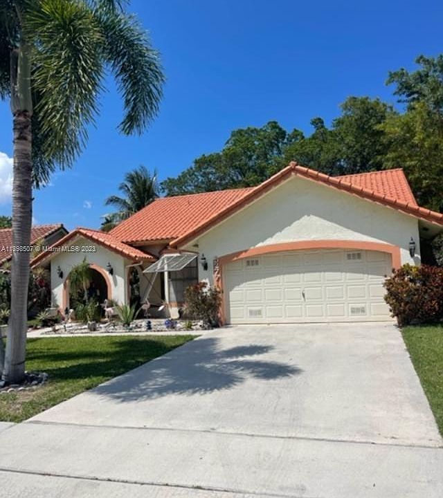 1st image of 5277 Helene Cir