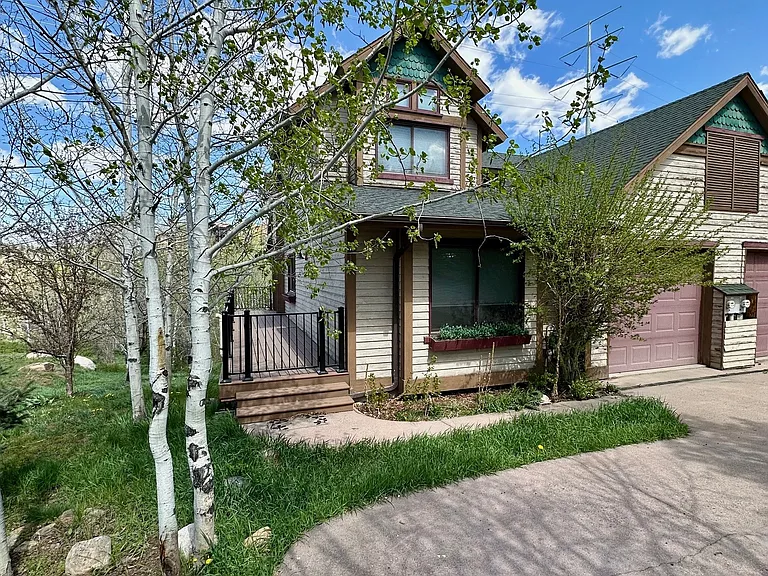831 Mill Run Ct — Photo 19