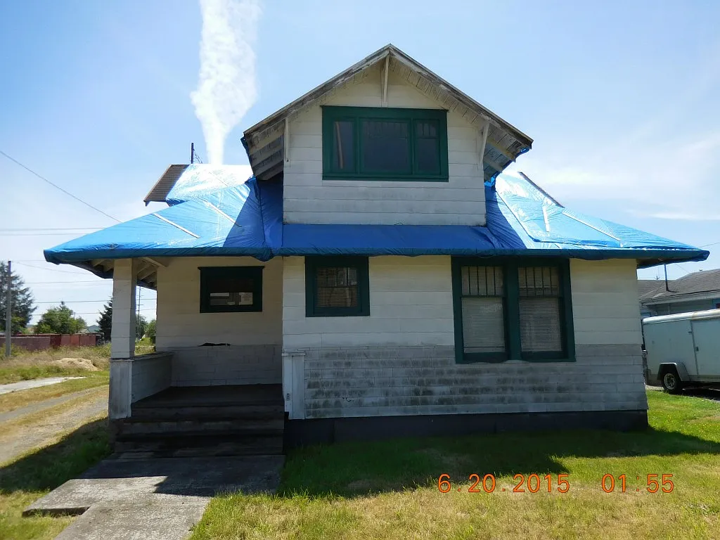 2709 Simpson Ave photo 1