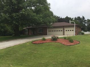 1140 Mockingbird Ln S, Lincoln, NE 68512