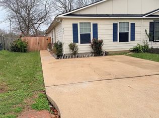 320 Willowick St #320, Tomball, TX 77375
