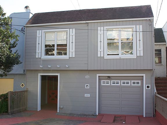 2nd image of 455 Melrose Ave