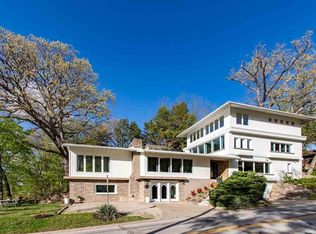 1030 River St, Iowa City, IA 52246