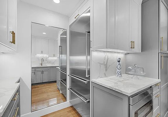 4th image of 1474 3rd Ave APT 7S